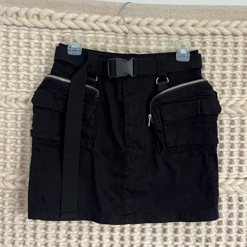 American Bazi Black Skirt with Zipper Accents SIZE M